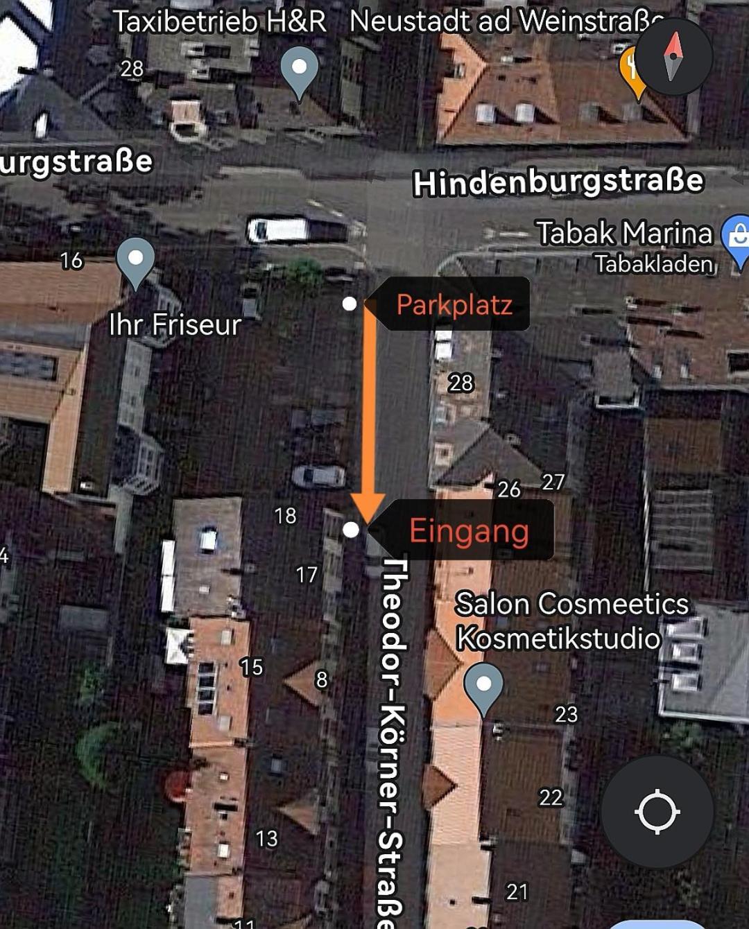 Upper Room Apartment Im Zentrum Mit Kostenfreiem Parkplatz Neustadt an der Weinstraße Exterior foto