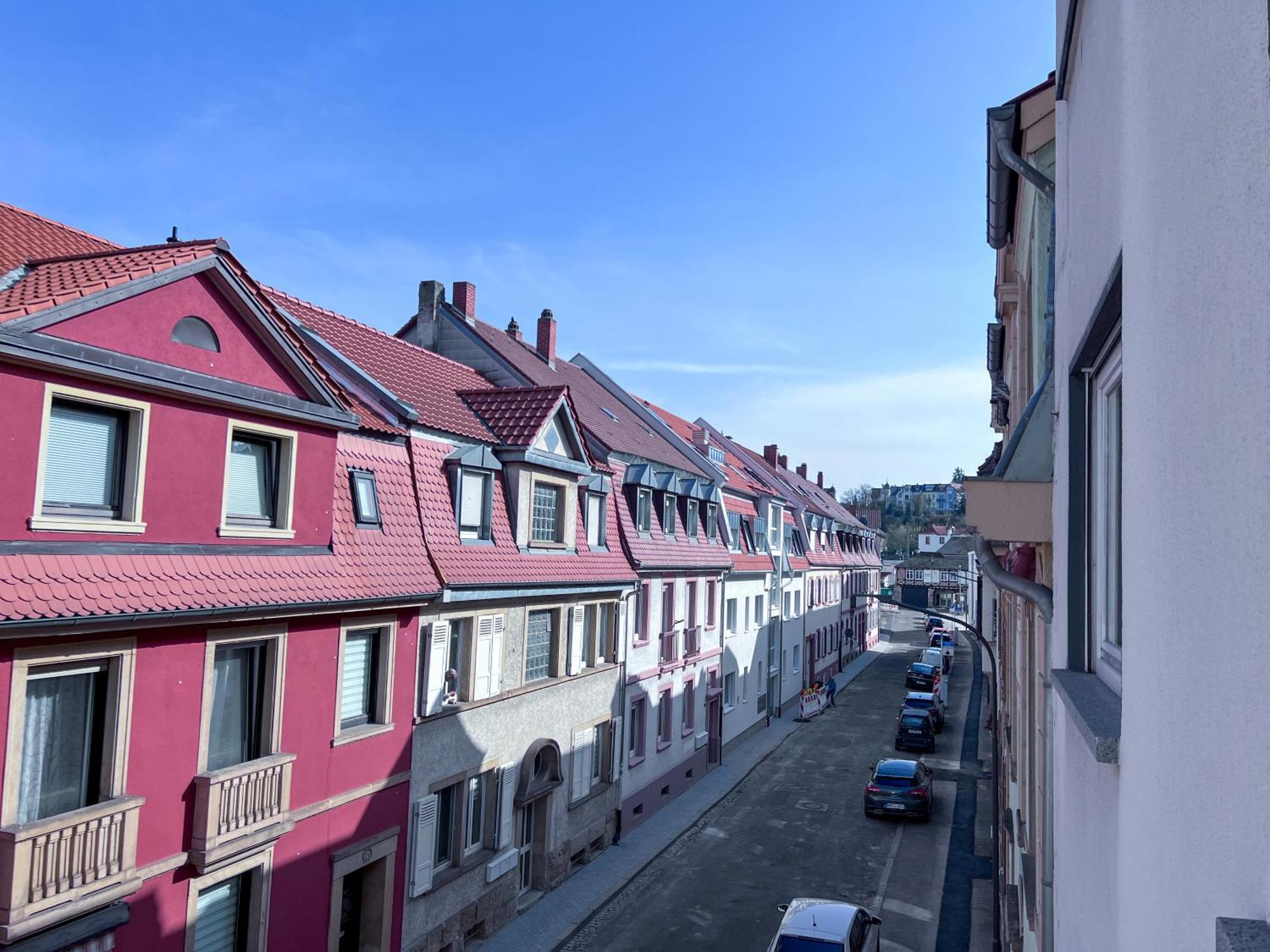 Upper Room Apartment Im Zentrum Mit Kostenfreiem Parkplatz Neustadt an der Weinstraße Exterior foto